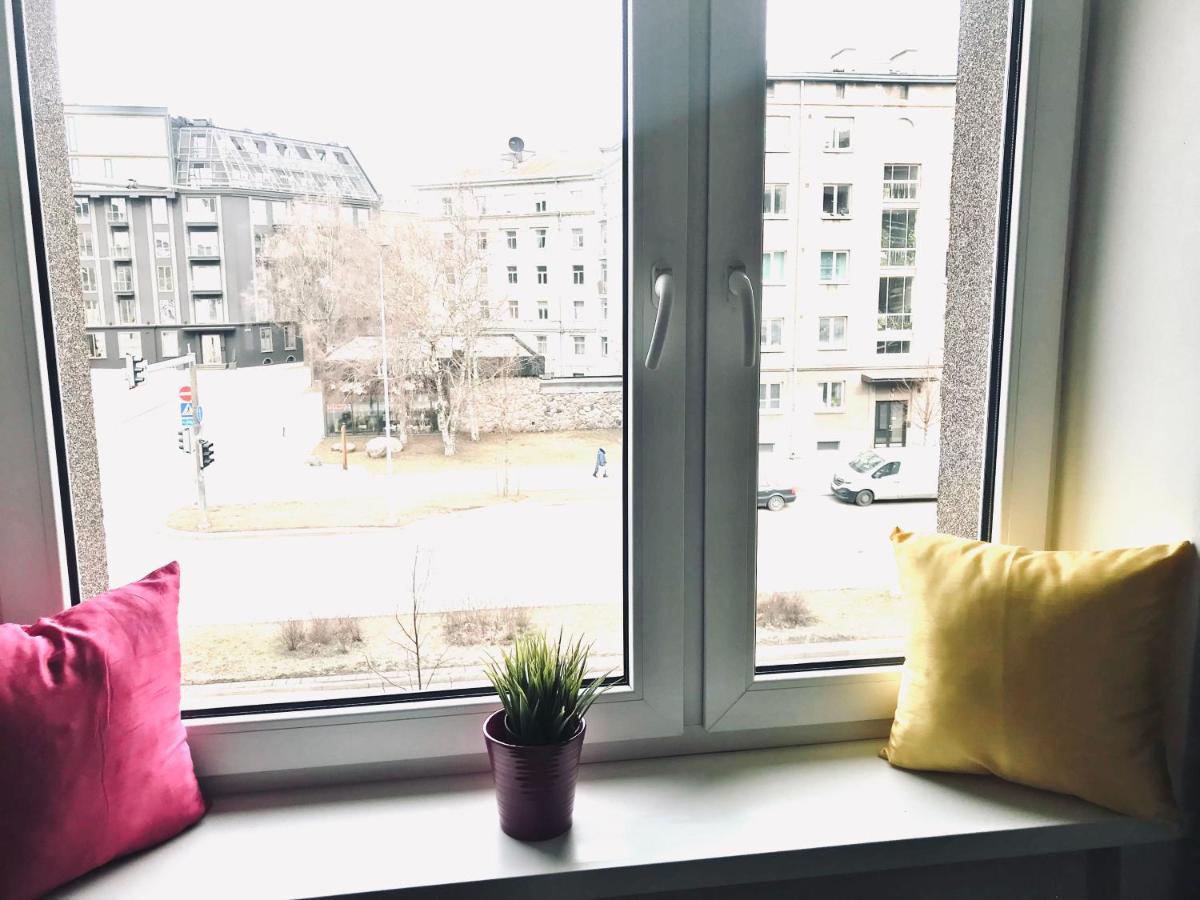 Cozy Central Apartment Tallinn Bagian luar foto